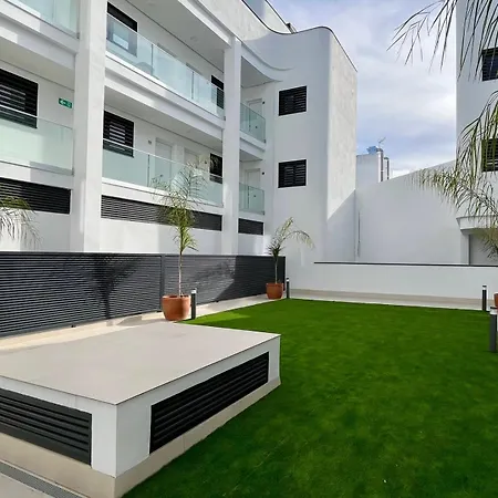 New Casa Raton Central, Pool, Wifi, Parking, Evcharger