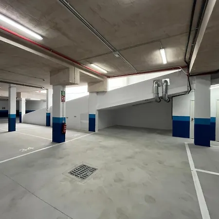 New Casa Raton Central, Pool, Wifi, Parking, Evcharger Daire *