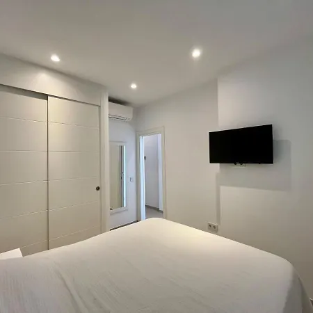 New Casa Raton Central, Pool, Wifi, Parking, Evcharger Daire *
