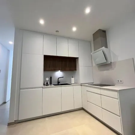 New Casa Raton Central, Pool, Wifi, Parking, Evcharger
