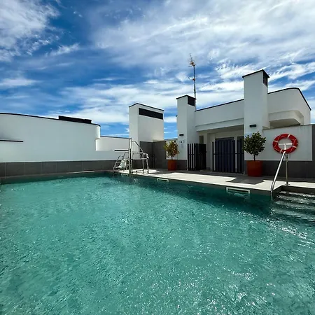 New Casa Raton Central, Pool, Wifi, Parking * Tarifa